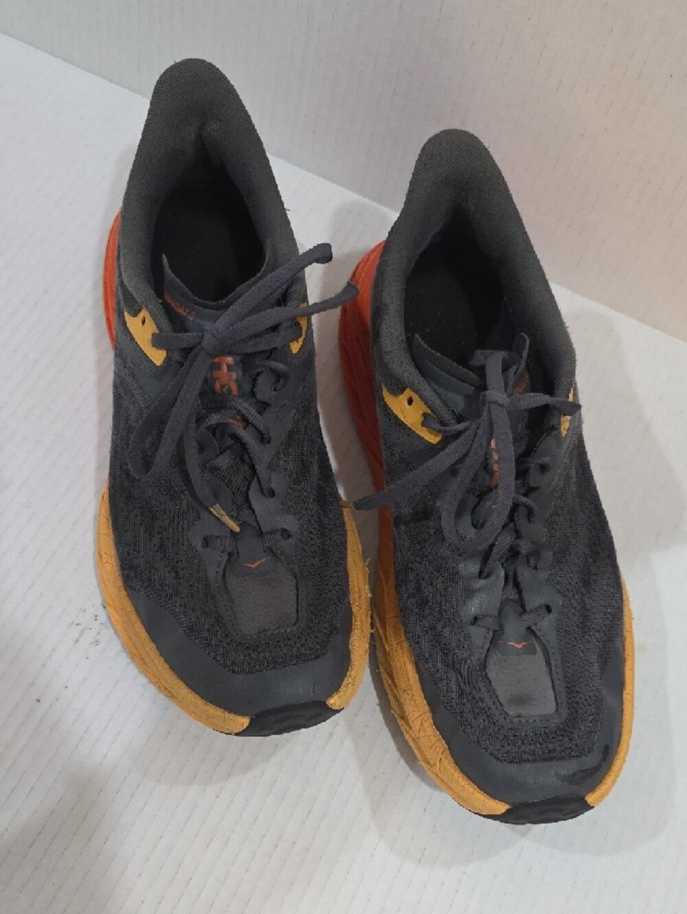 Hoka SpeedGoat 5 Men's Dark Gray Running Shoes with Orange and Yellow Size 10.5 - Picture 6 of 11